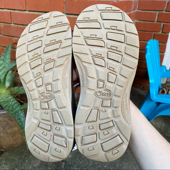 Chaco Flip Flips Brown with Pink Straps - Picture 5 of 5